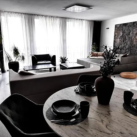 Moderny 156 M2 V Blizkosti Bratislavskeho Hradu * Bratysława