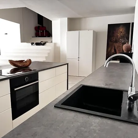 Moderny 156 M2 V Blizkosti Bratislavskeho Hradu Appartement